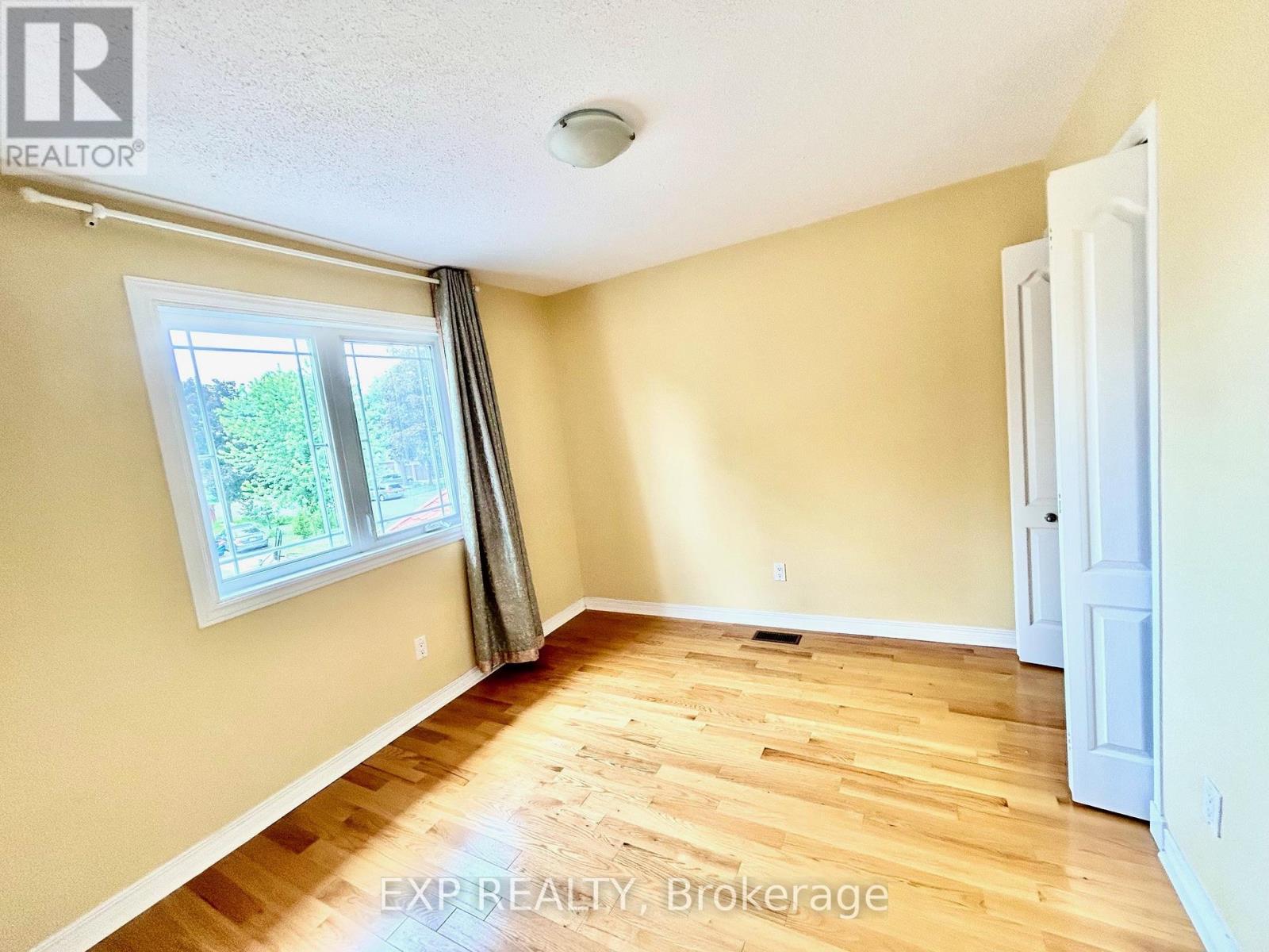 Photo 21 of 135 Picasso Drive, Ottawa ON