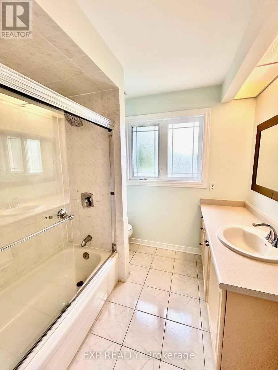 Photo 13 of 135 Picasso Drive, Ottawa ON