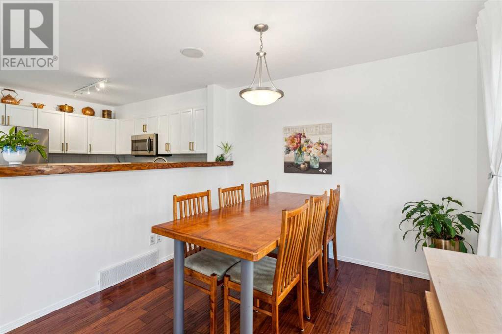 Single Family House for Sale in  Eversyde Common SW Evergreen Calgary 