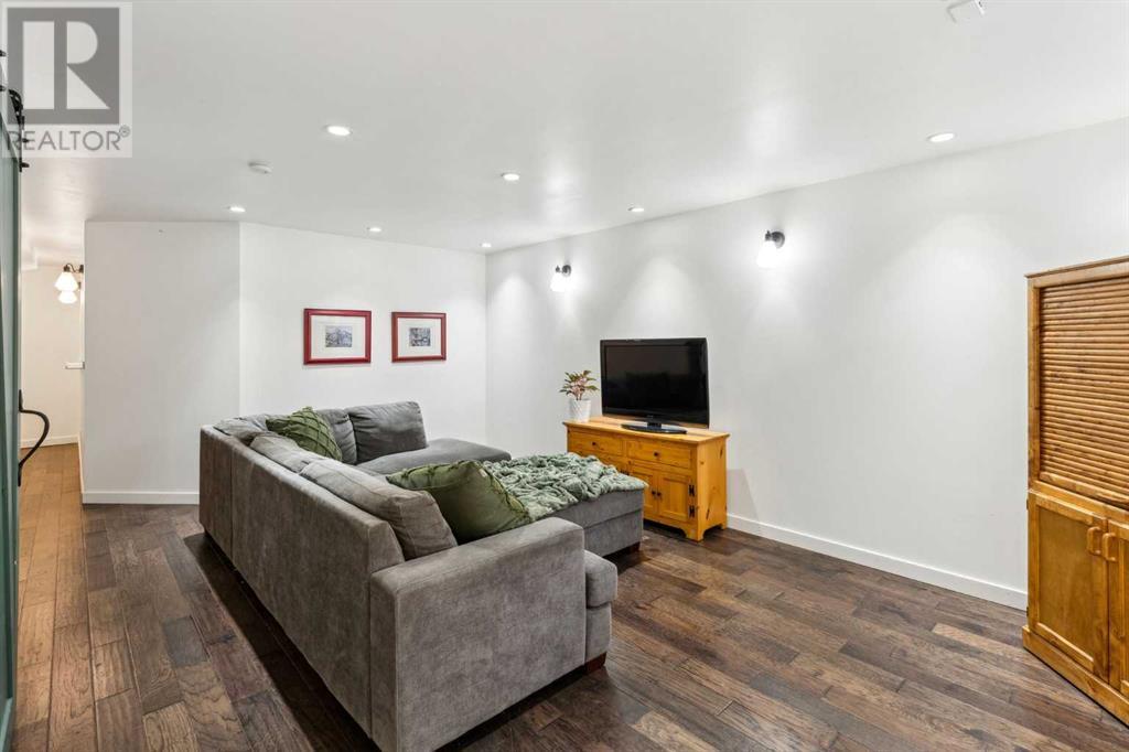 Single Family House for Sale in  Eversyde Common SW Evergreen Calgary 