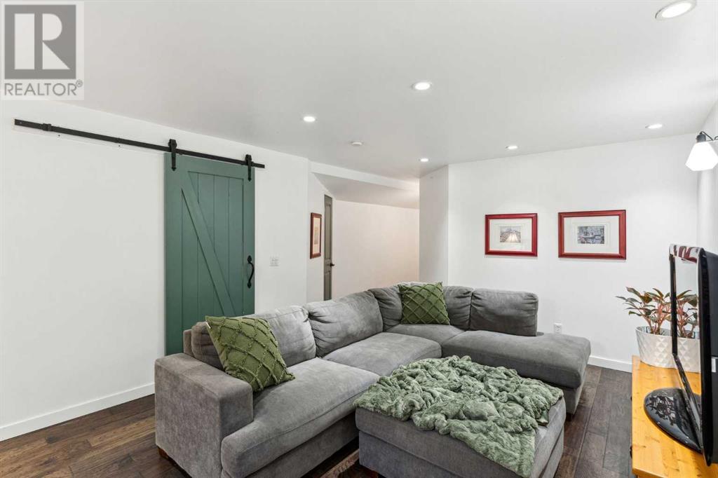 Single Family House for Sale in  Eversyde Common SW Evergreen Calgary 