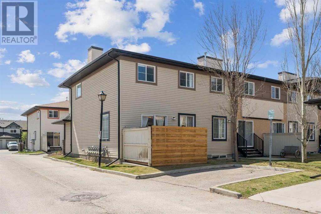 Single Family House for Sale in  Eversyde Common SW Evergreen Calgary 