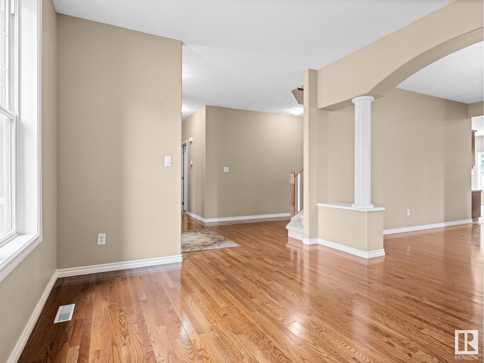 Photo 12 of 912 Summerside Link Li Sw, Edmonton AB