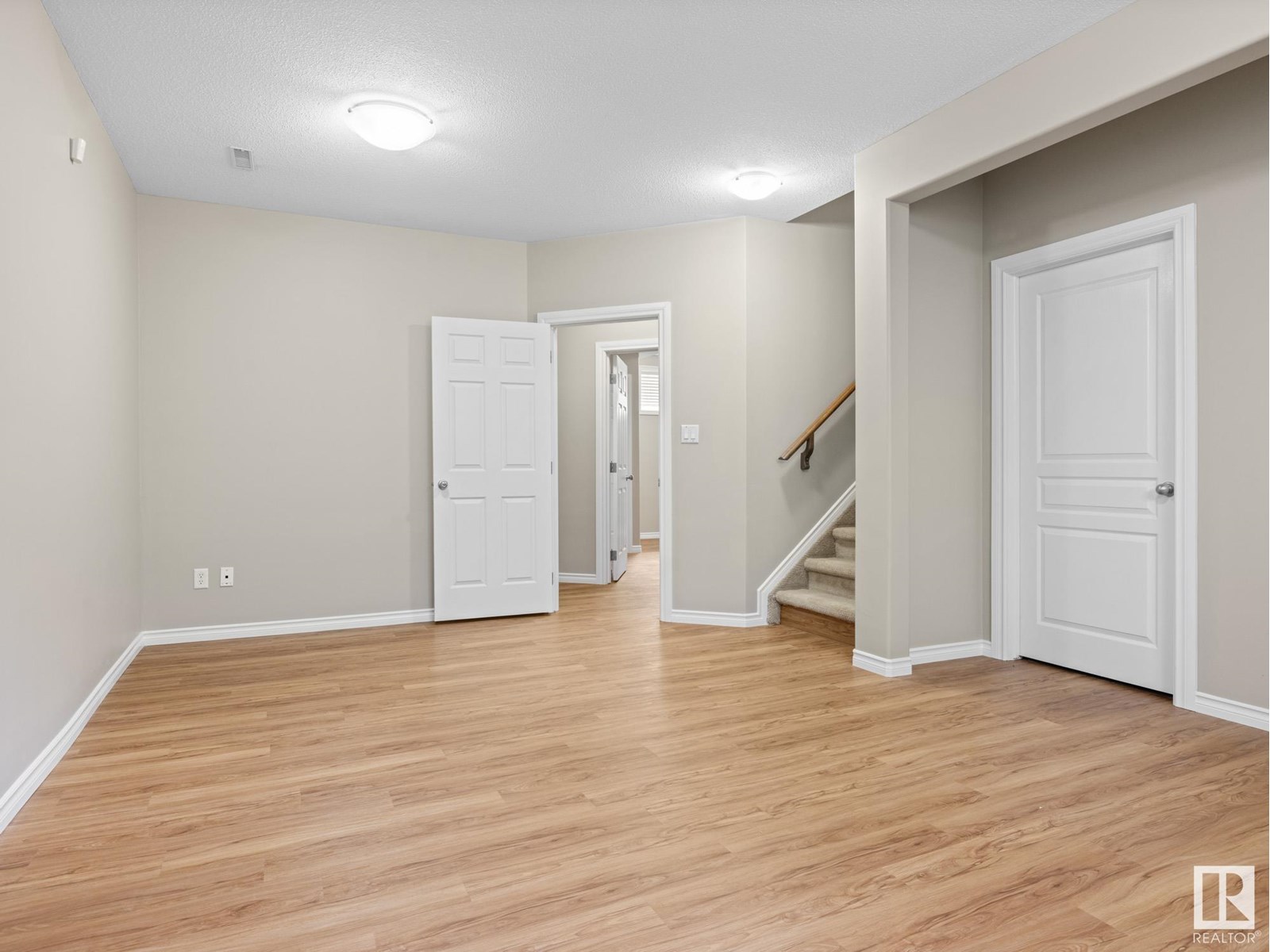 Photo 39 of 912 Summerside Link Li Sw, Edmonton AB