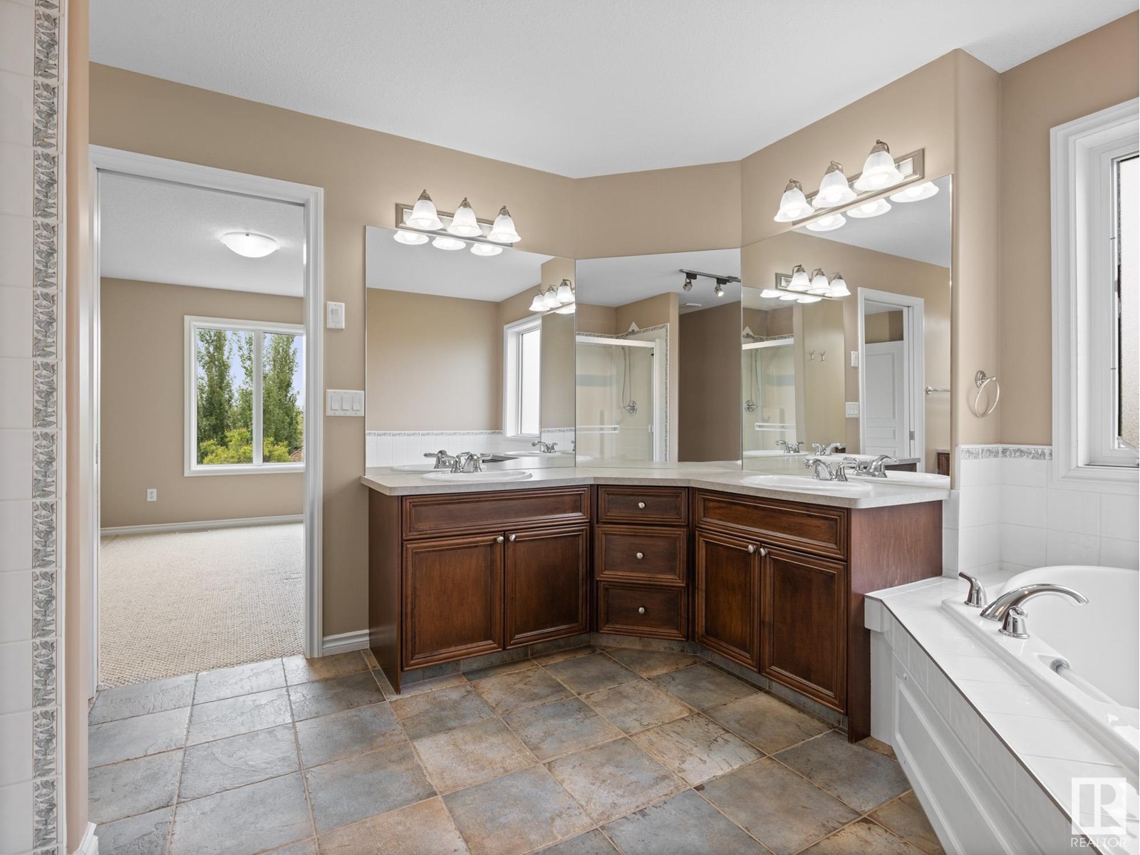 Photo 30 of 912 Summerside Link Li Sw, Edmonton AB