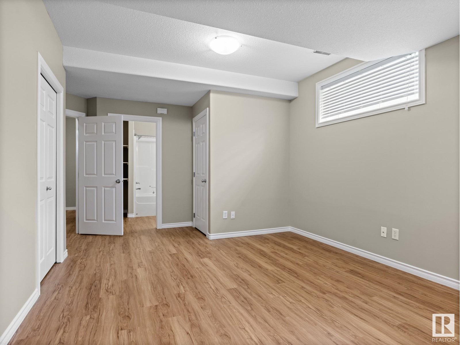 Photo 42 of 912 Summerside Link Li Sw, Edmonton AB
