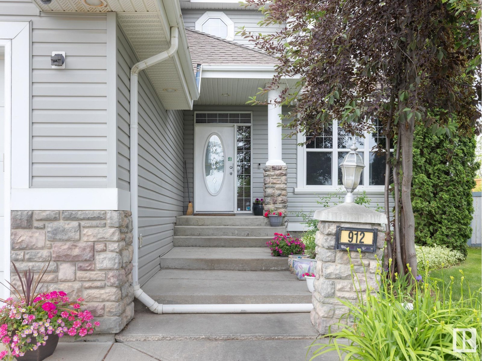 Photo 8 of 912 Summerside Link Li Sw, Edmonton AB