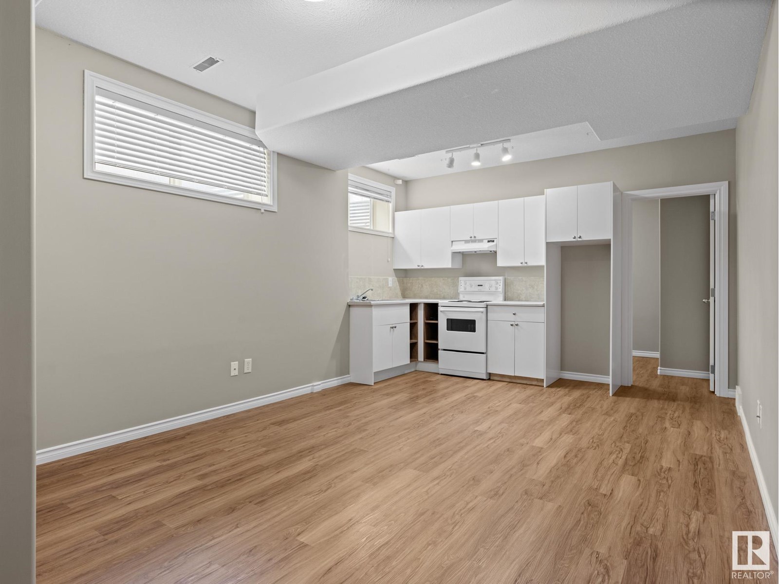 Photo 40 of 912 Summerside Link Li Sw, Edmonton AB