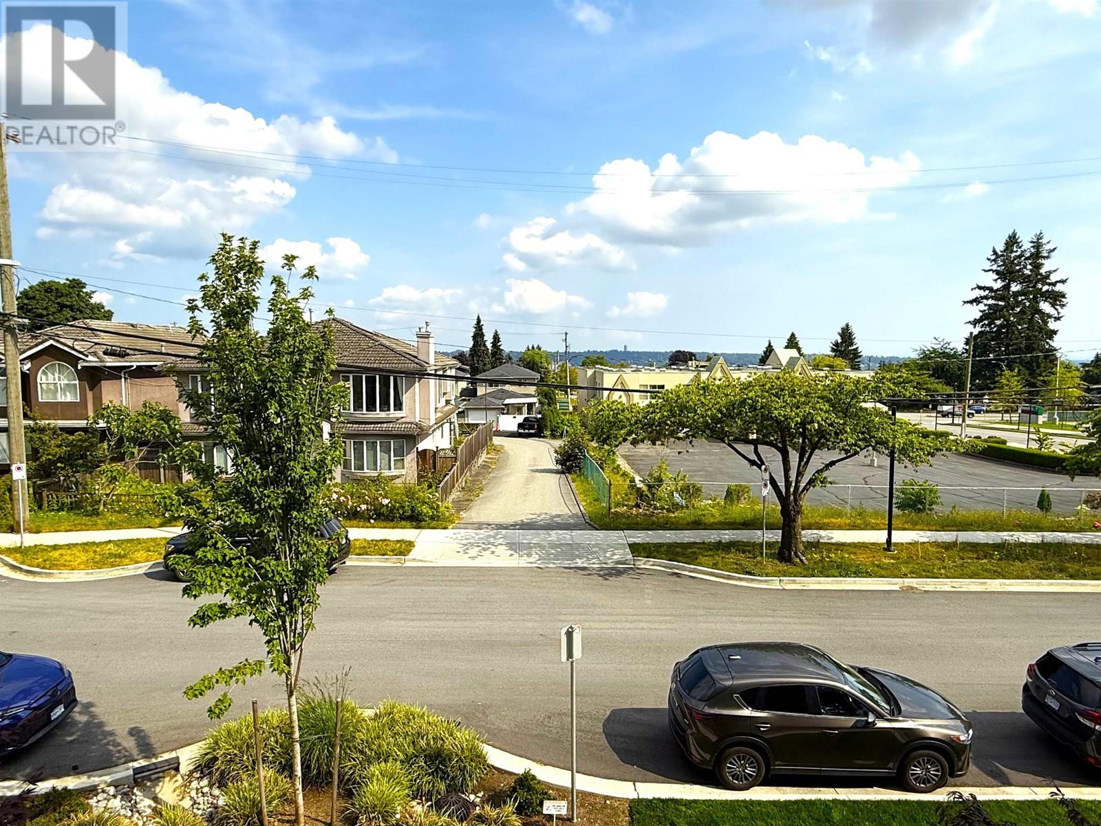 Photo 16 of 202 7123 11 Th Avenue, Burnaby BC