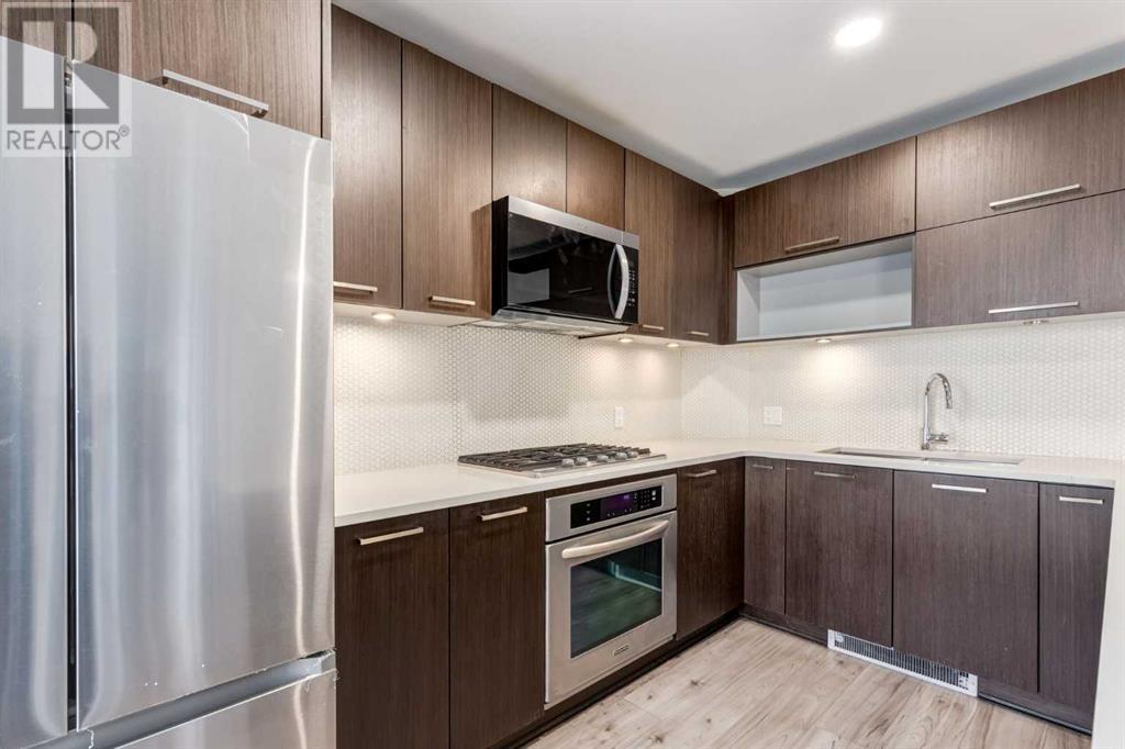Single Family House for Sale in    Street NE Renfrew Calgary 