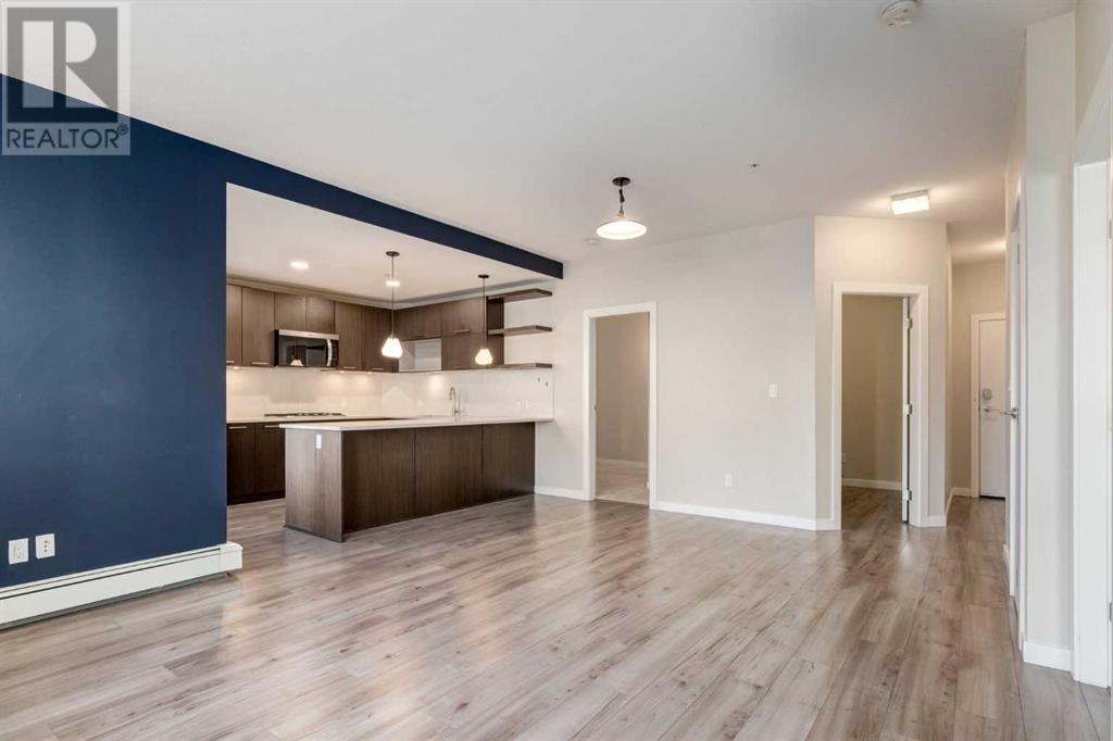 Single Family House for Sale in    Street NE Renfrew Calgary 