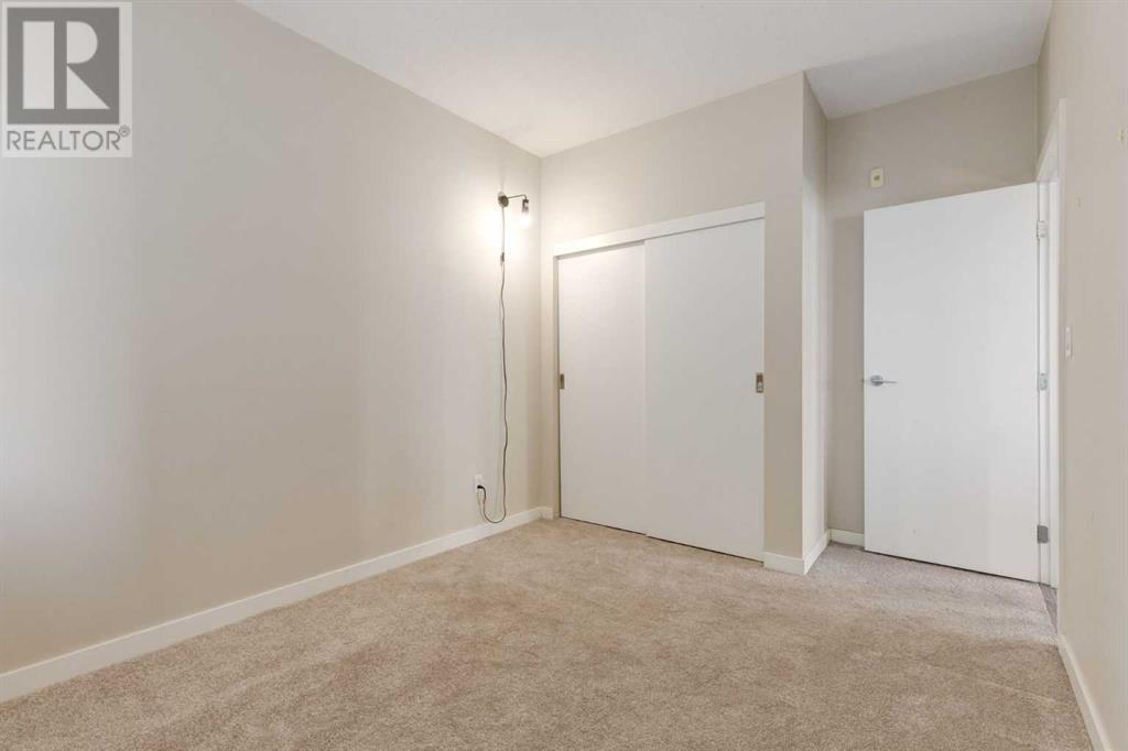 Single Family House for Sale in    Street NE Renfrew Calgary 
