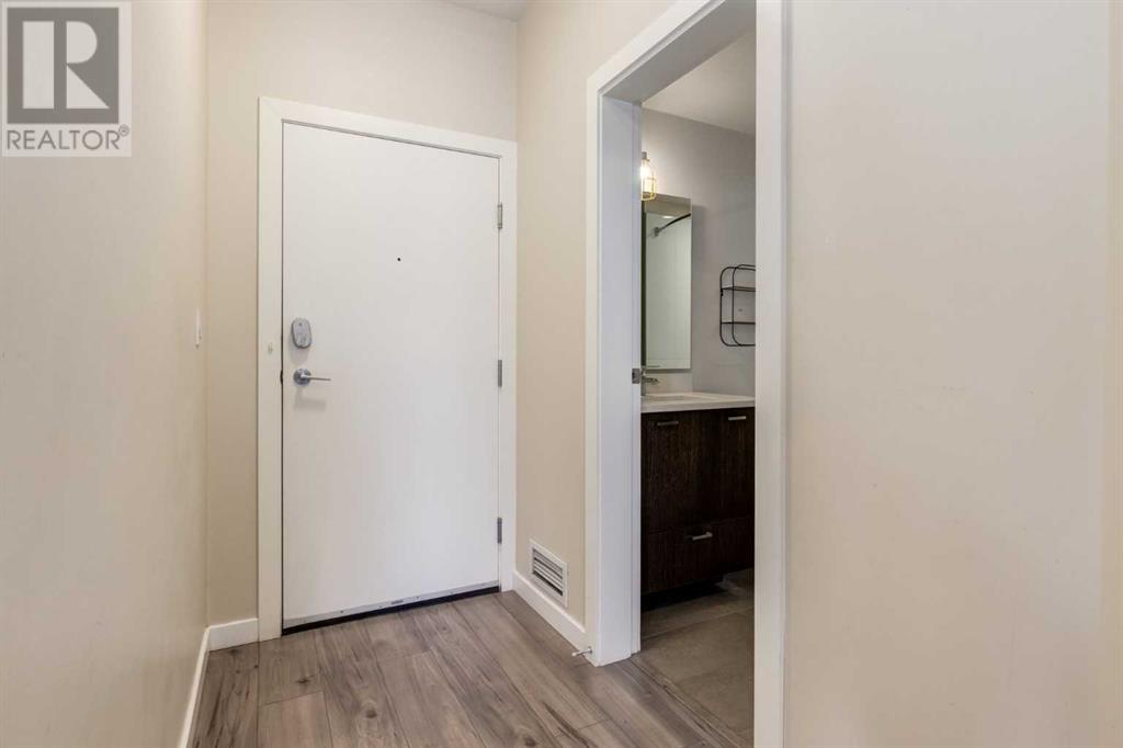 Single Family House for Sale in    Street NE Renfrew Calgary 