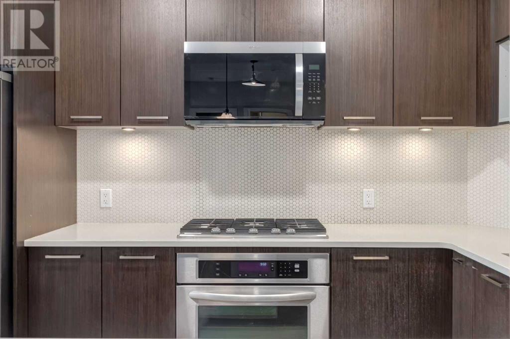 Single Family House for Sale in    Street NE Renfrew Calgary 