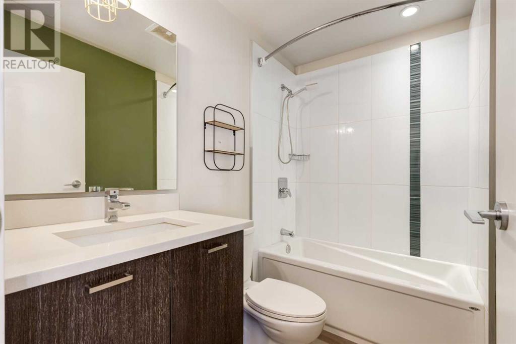 Single Family House for Sale in    Street NE Renfrew Calgary 
