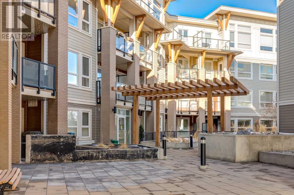 Single Family House for Sale in    Street NE Renfrew Calgary 