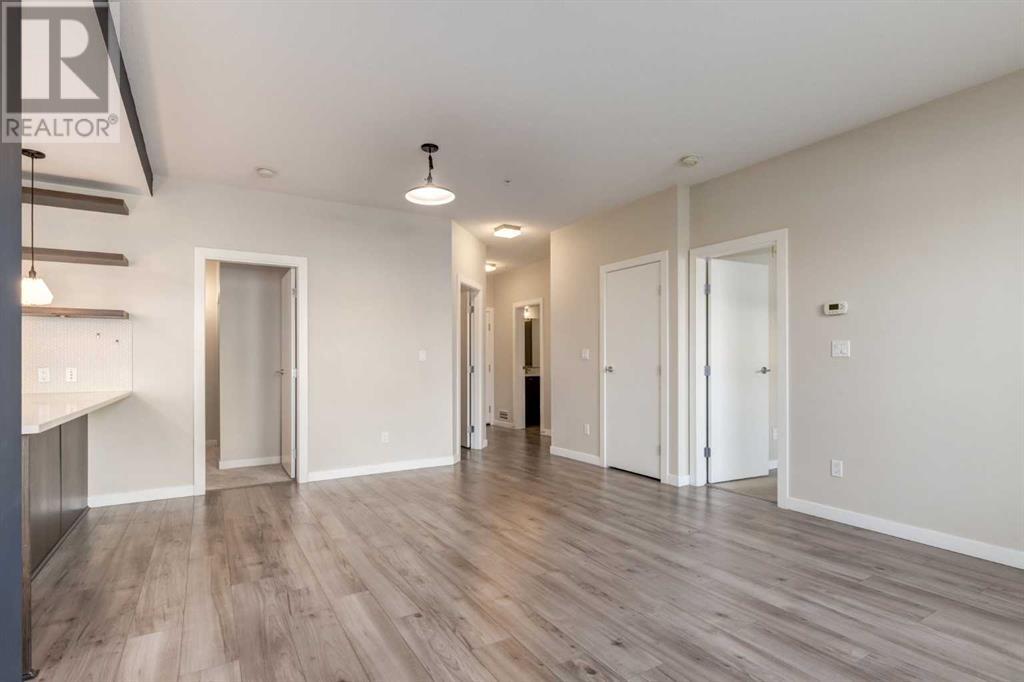 Single Family House for Sale in    Street NE Renfrew Calgary 