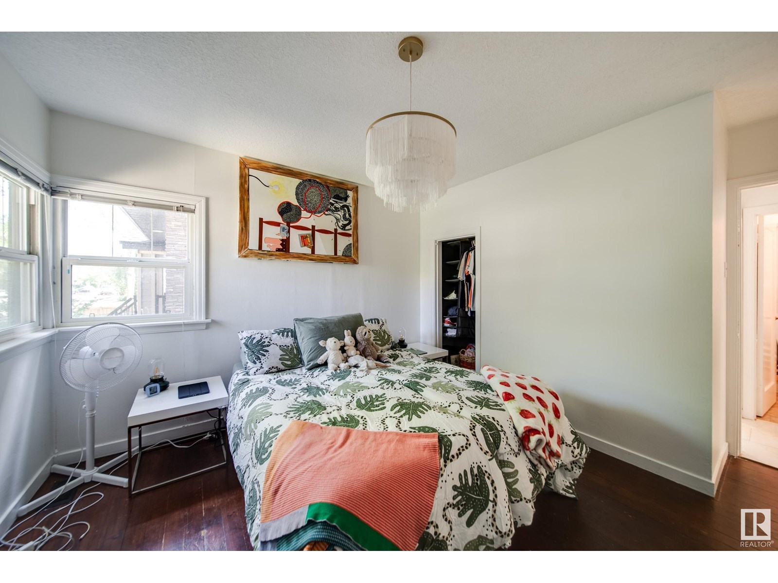 Photo 13 of 10711 76 Av Nw, Edmonton AB