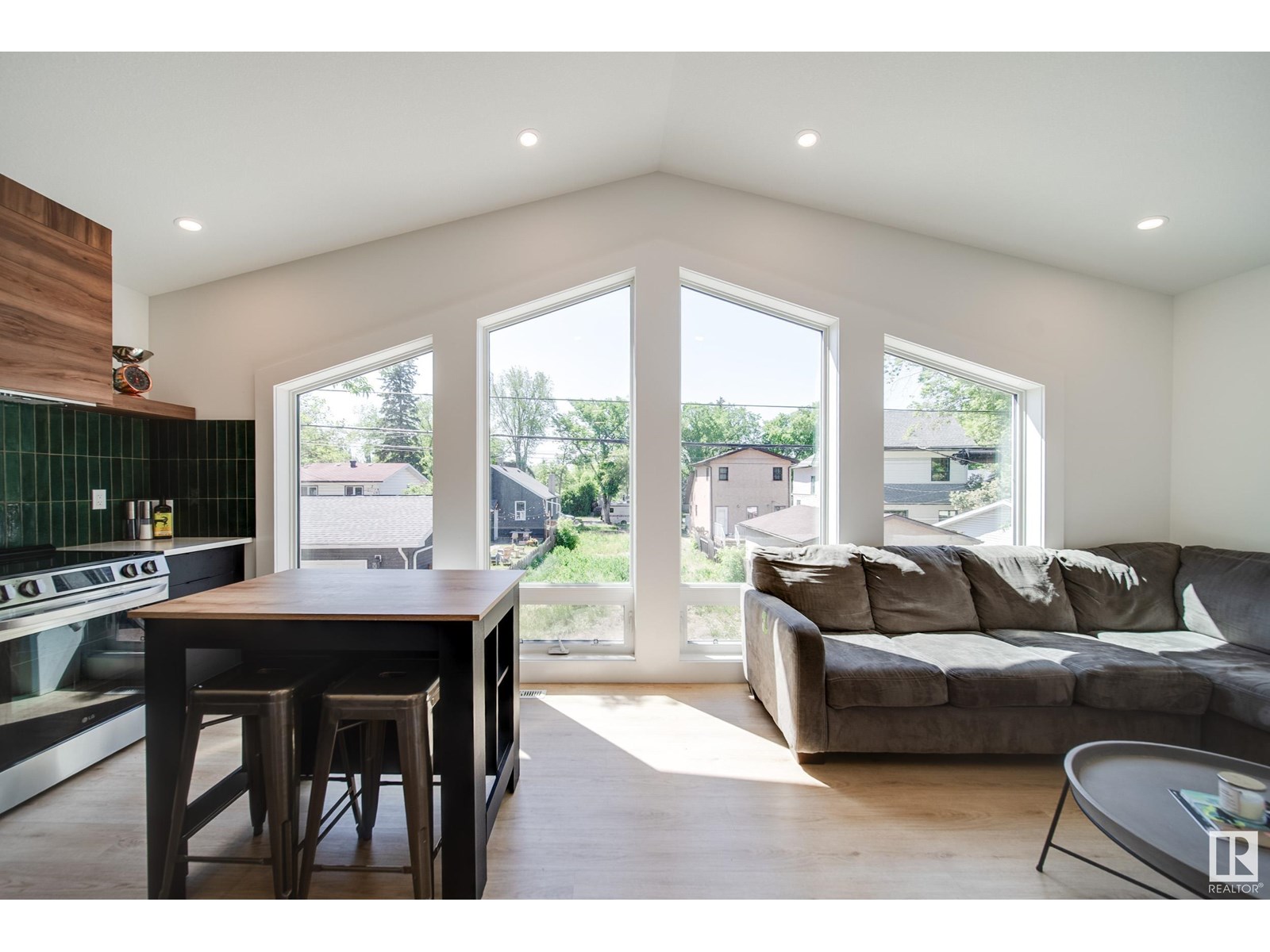 Photo 27 of 10711 76 Av Nw, Edmonton AB