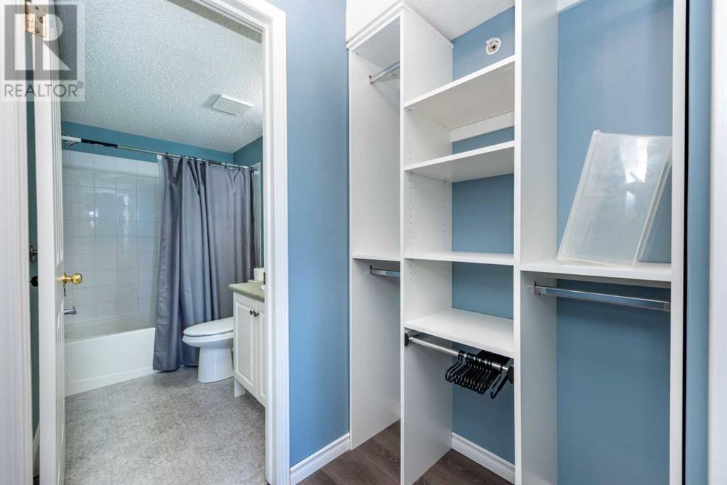 Single Family House for Sale in    Avenue SE Red Carpet Calgary 