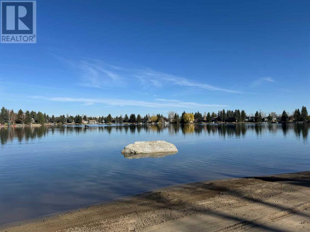 Single Family House for Sale in   Midpark Gardens SE Midnapore Calgary 