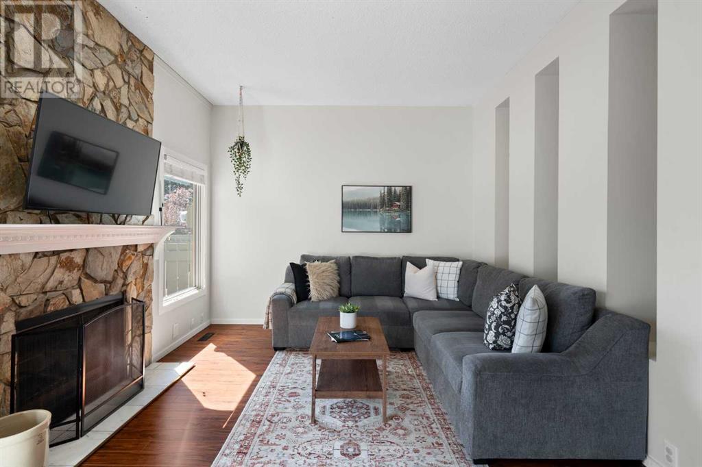 Single Family House for Sale in   Midpark Gardens SE Midnapore Calgary 