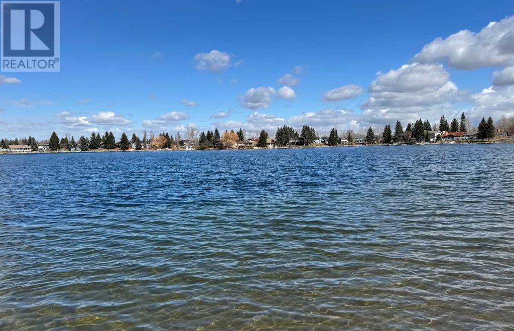 Single Family House for Sale in   Midpark Gardens SE Midnapore Calgary 