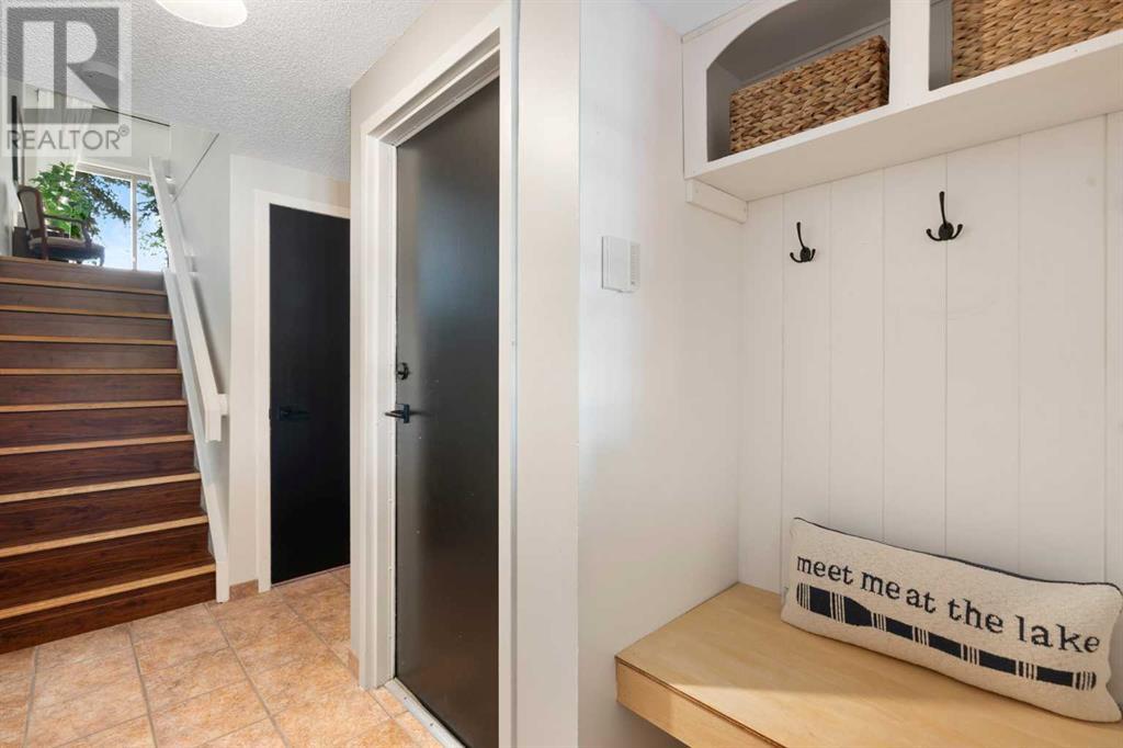 Single Family House for Sale in   Midpark Gardens SE Midnapore Calgary 