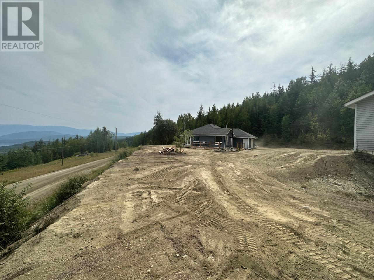 Photo 12 of 4652 Rose Crescent, Eagle Bay BC