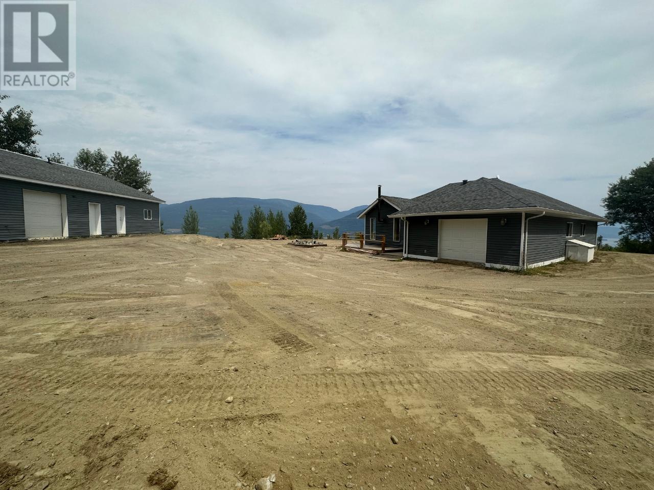 Photo 17 of 4652 Rose Crescent, Eagle Bay BC