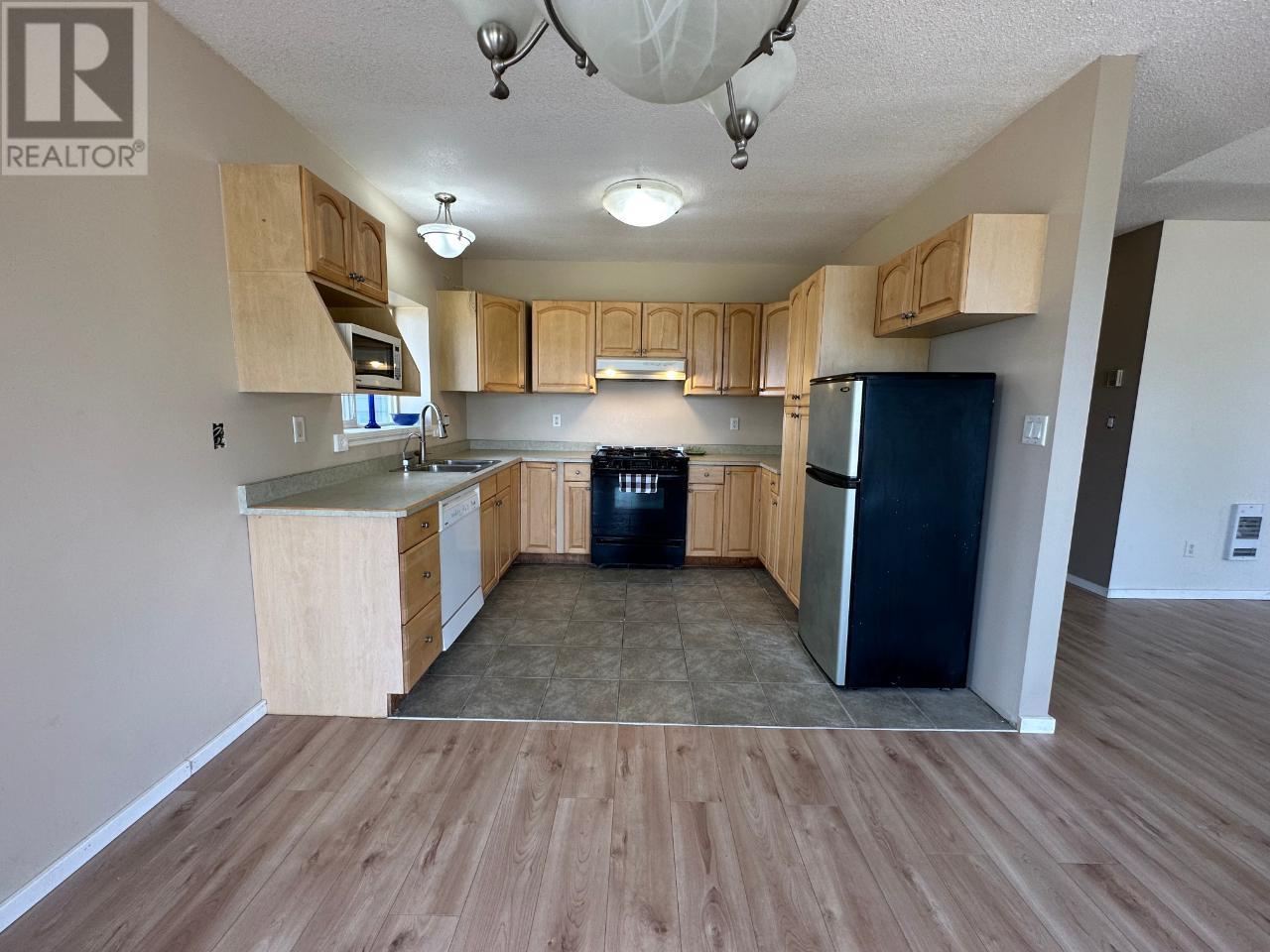 Photo 28 of 4652 Rose Crescent, Eagle Bay BC