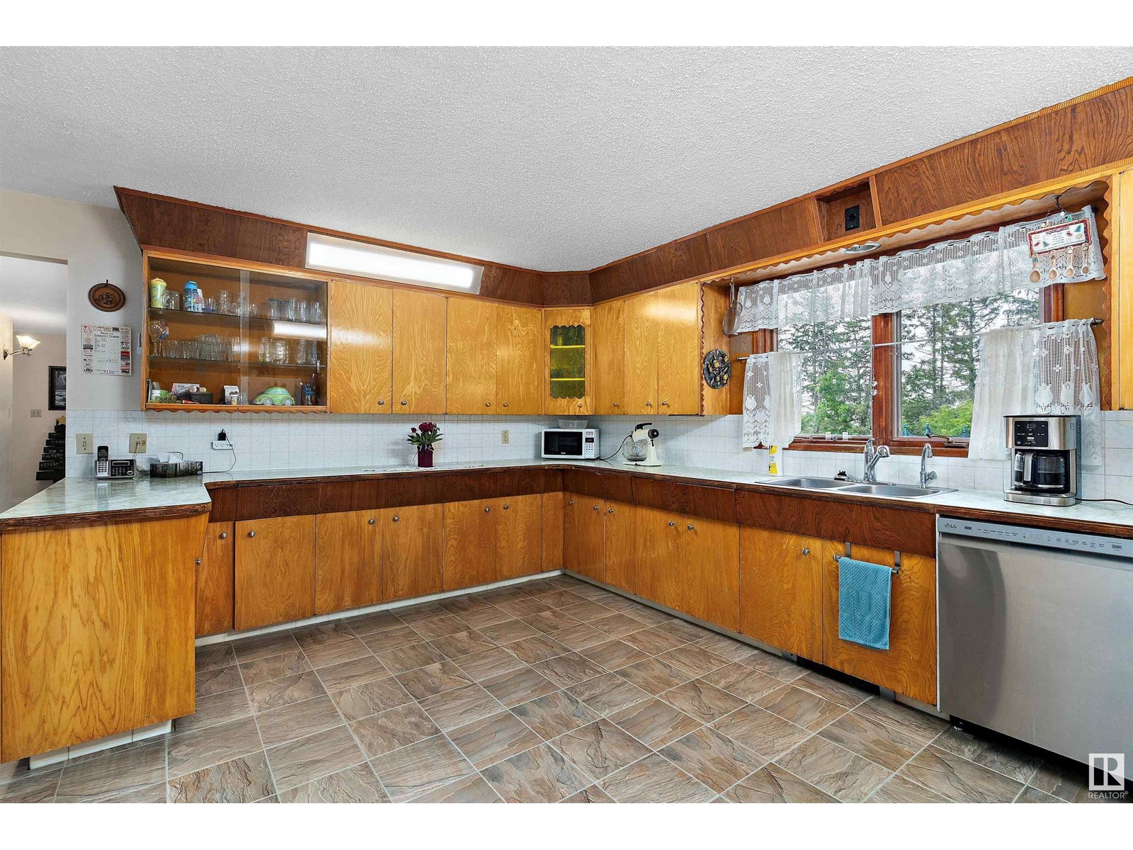 Photo 9 of 461037 A Rge Rd 243, Rural Wetaskiwin County AB
