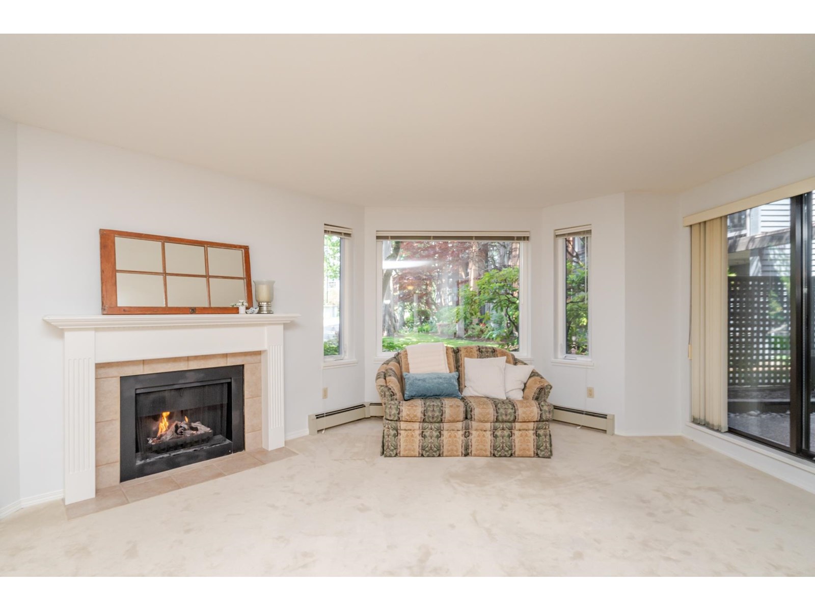 102 15300 17 AVENUE, Surrey