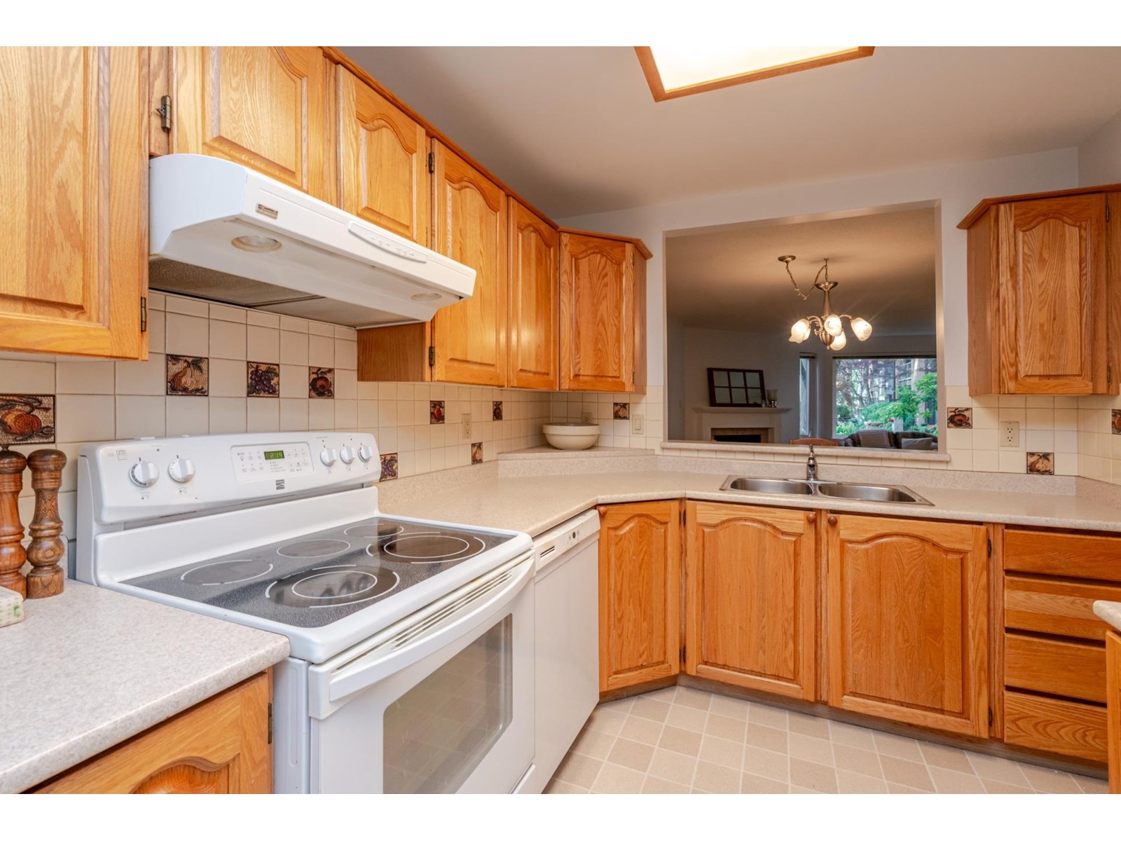 102 15300 17 AVENUE, Surrey