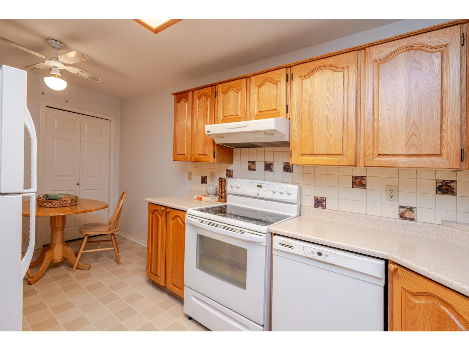 102 15300 17 AVENUE, Surrey