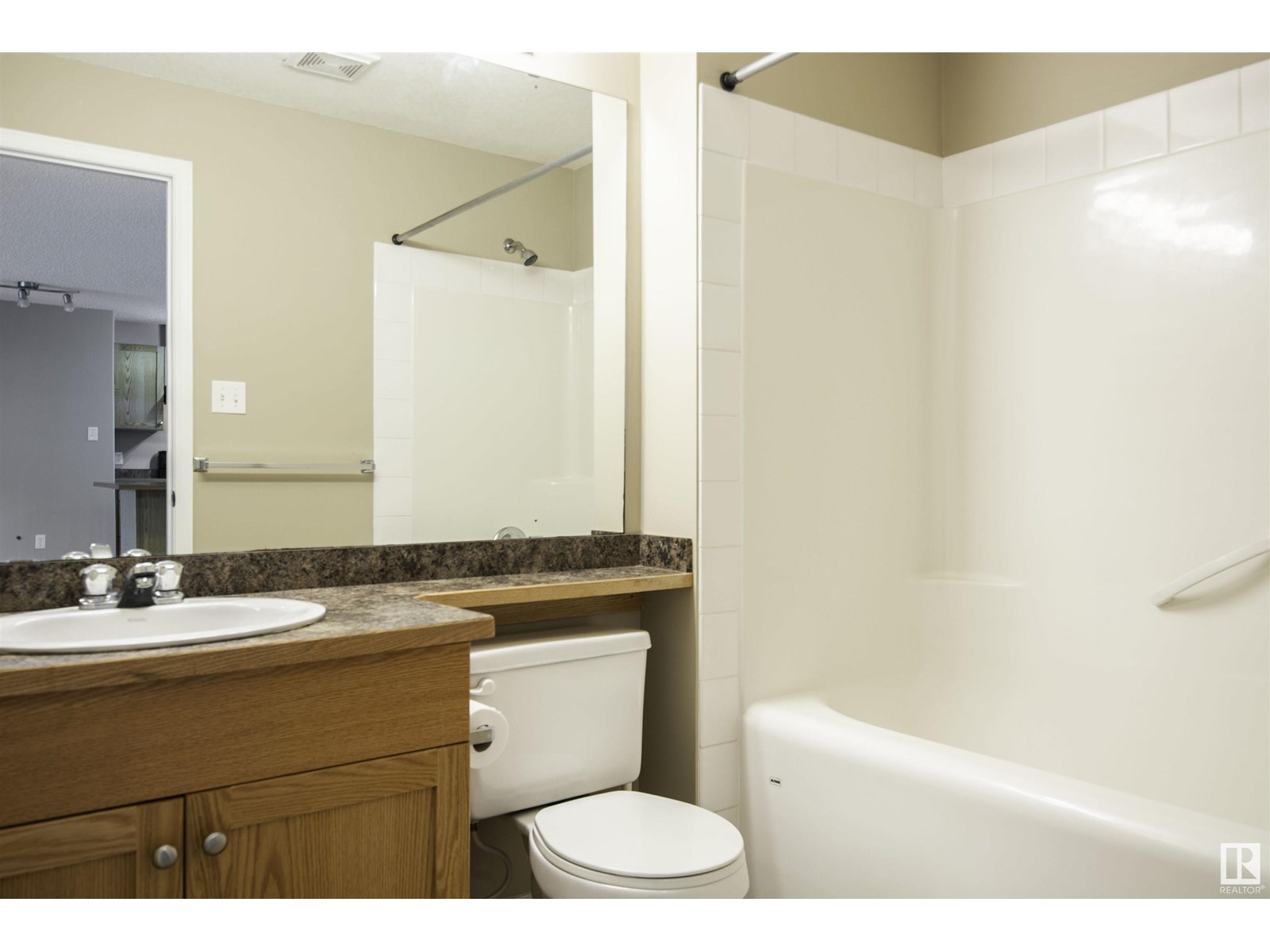 Photo 6 of 223 5350 199 St Nw, Edmonton AB