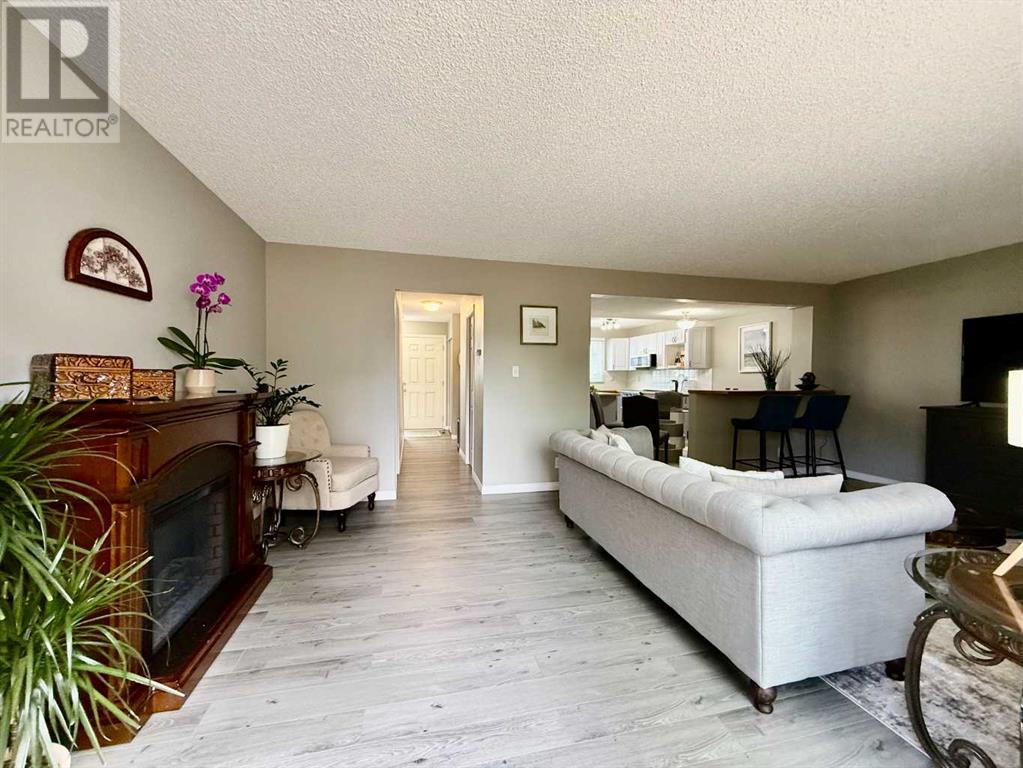 Single Family House for Sale in    Avenue SW Glamorgan Calgary 