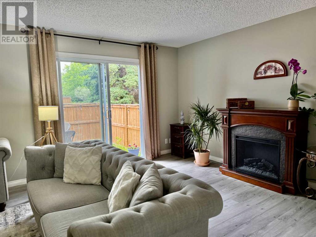 Single Family House for Sale in    Avenue SW Glamorgan Calgary 