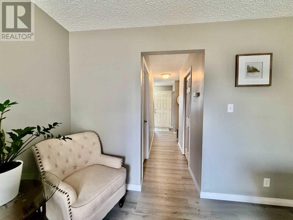 Single Family House for Sale in    Avenue SW Glamorgan Calgary 