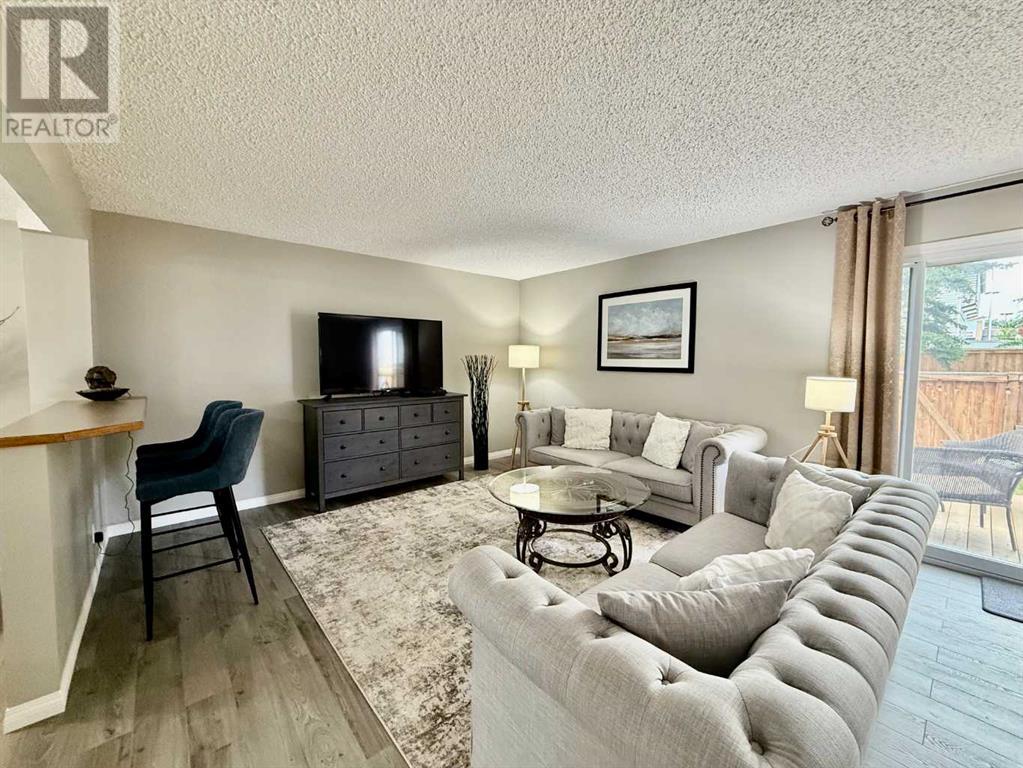Single Family House for Sale in    Avenue SW Glamorgan Calgary 
