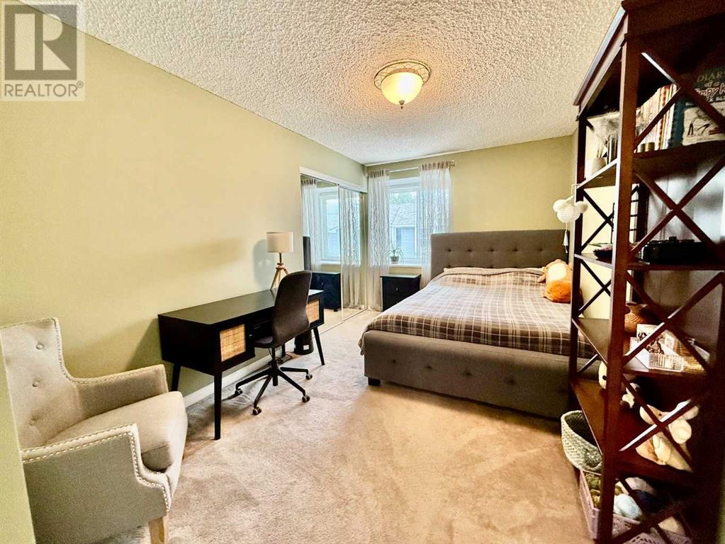 Single Family House for Sale in    Avenue SW Glamorgan Calgary 