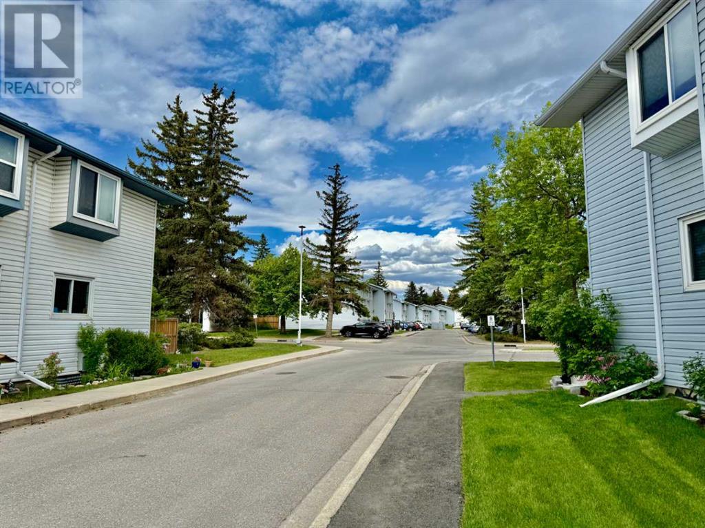 Single Family House for Sale in    Avenue SW Glamorgan Calgary 