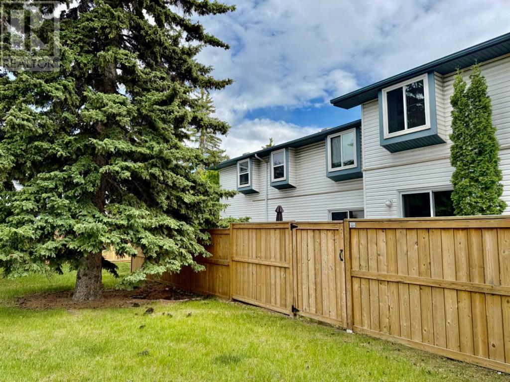 Single Family House for Sale in    Avenue SW Glamorgan Calgary 