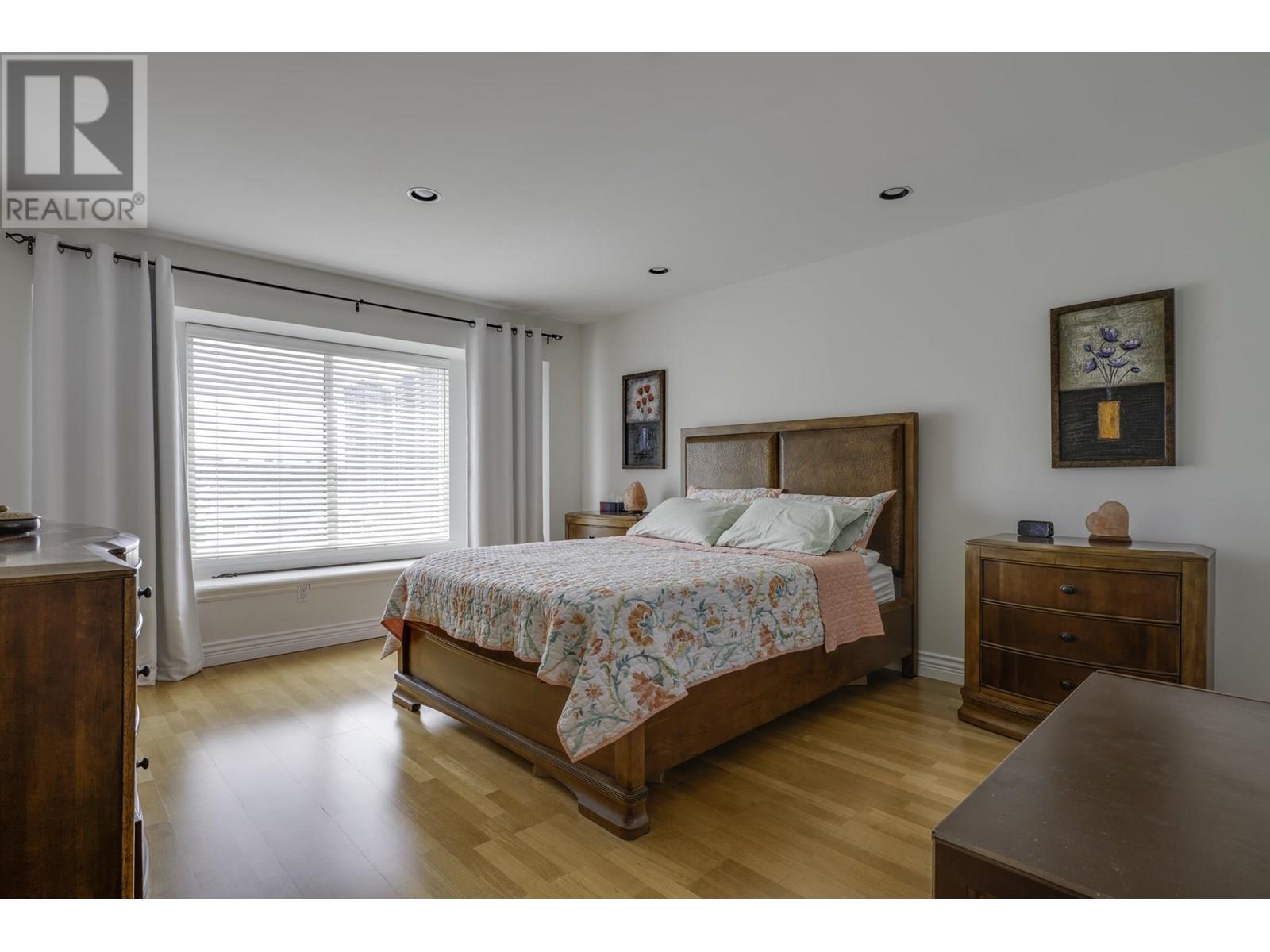 Photo 18 of 4265 Grant Street, Burnaby BC