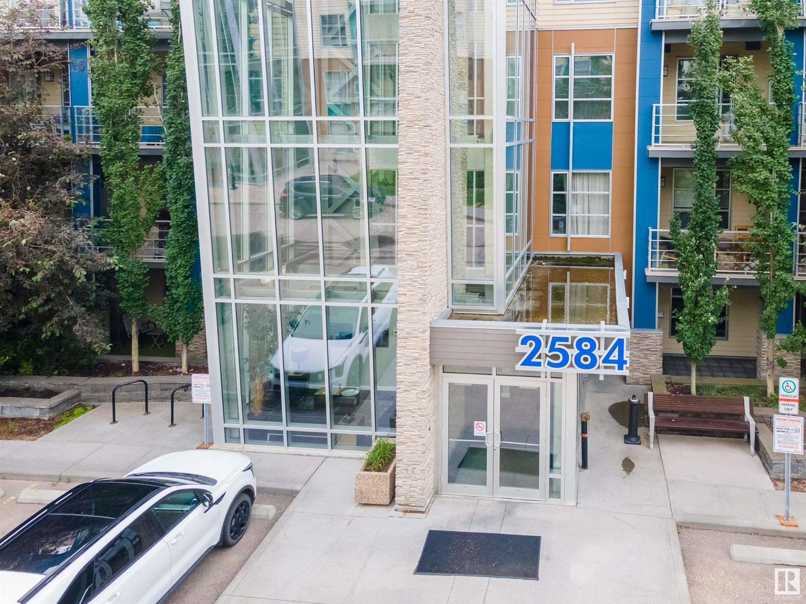 Photo 4 of 105 2584 Anderson Wy Sw, Edmonton AB