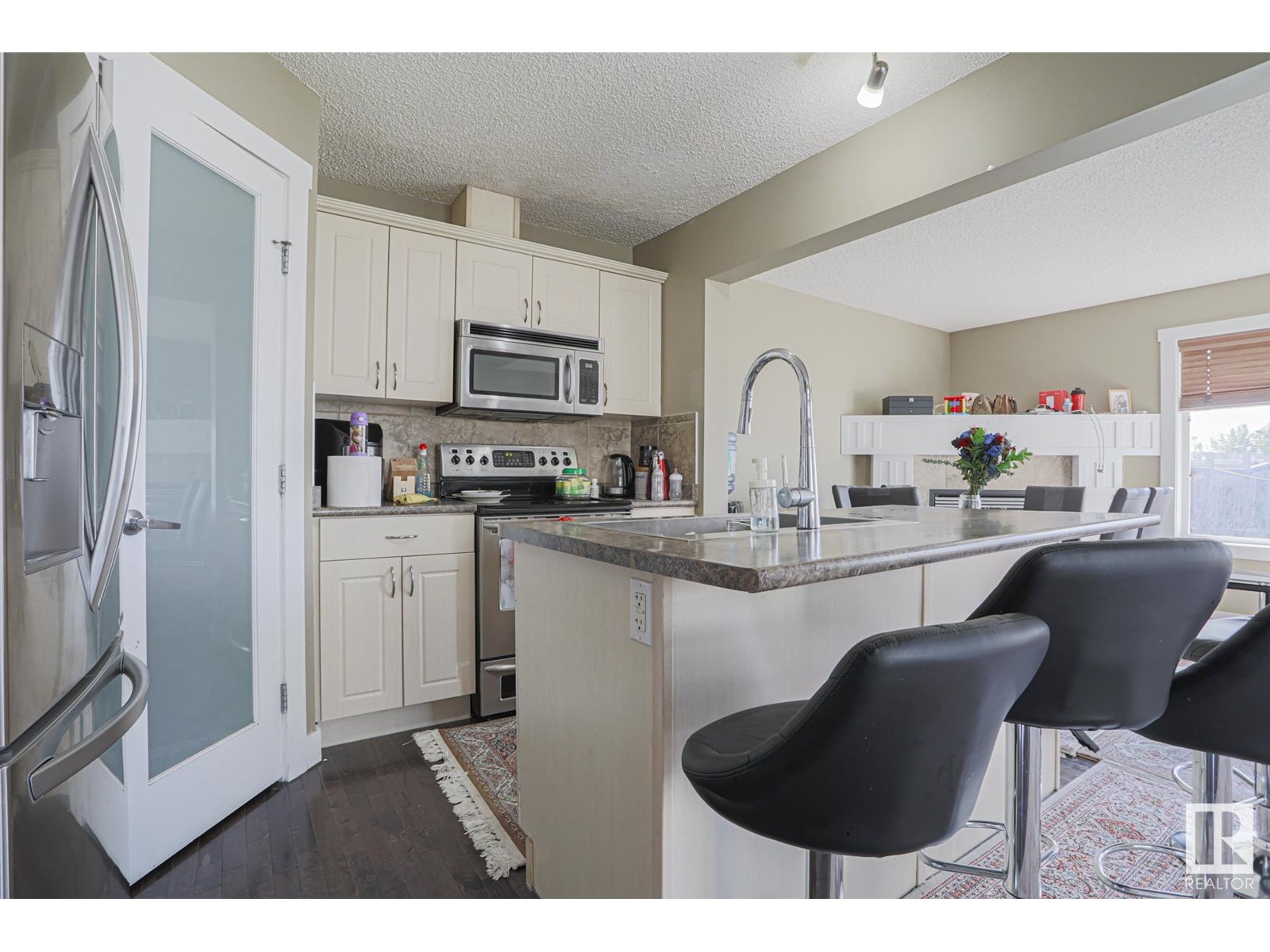 Photo 13 of 1125 37 B Av Nw Nw, Edmonton AB
