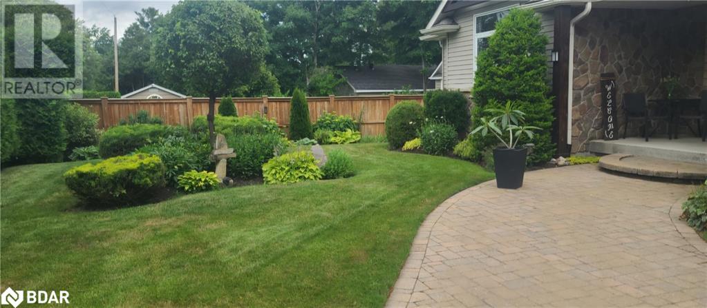 Photo 32 of 91 Lakeshore Road W, Oromedonte ON