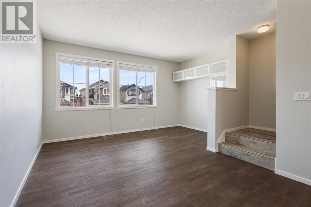 Single Family House for Sale in  Kinlea Way NW Kincora Calgary 