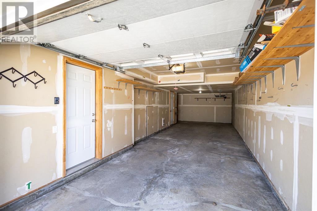 Single Family House for Sale in  Kinlea Way NW Kincora Calgary 