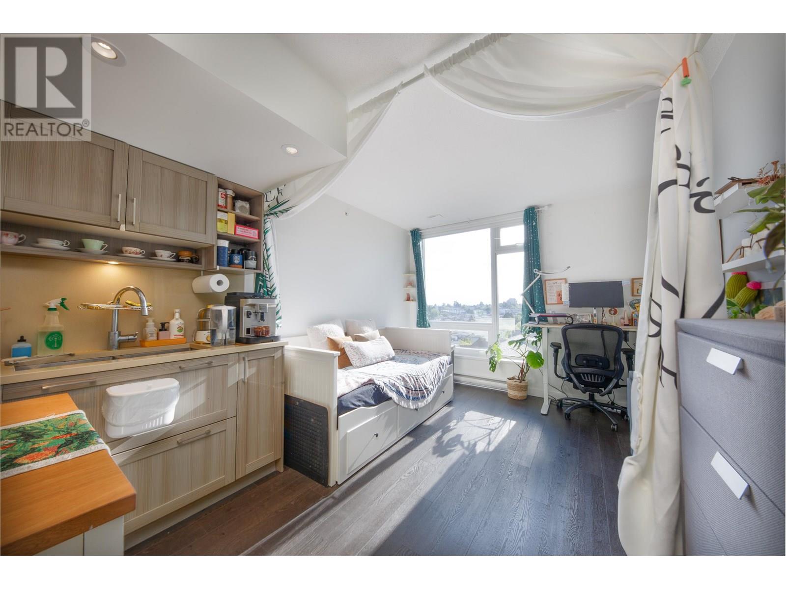 Photo 12 of 1003 5470 Ormidale Street, Vancouver BC